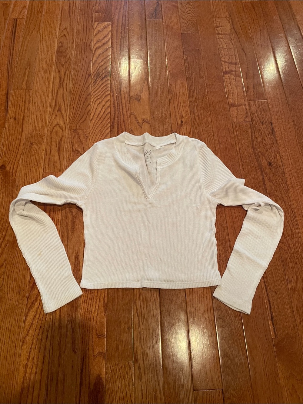 Pacsun White Ribbed Long-Sleeve V-Notch Top